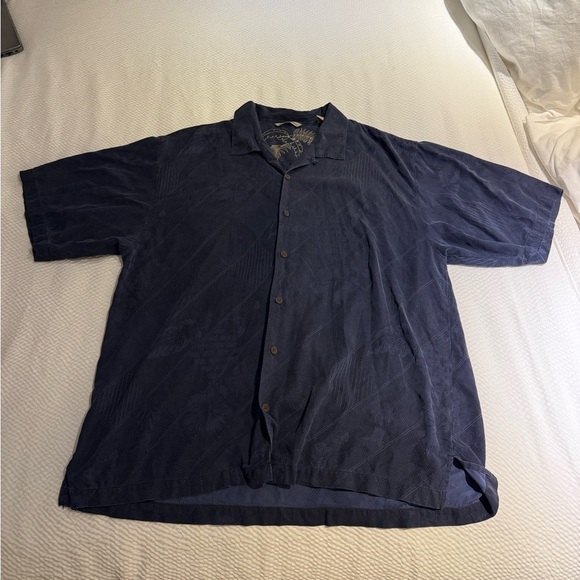 Tommy Bahama silk Navy Blue Short Sleeve Button-Up Shirt size XL - Picture 1 of 7